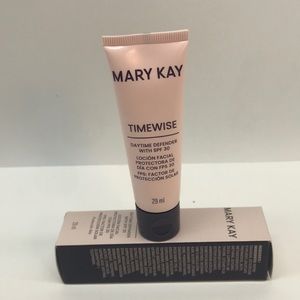 Mary kay Time Wise Daytime Defender Sunscreen Broad Spectrum spf 30